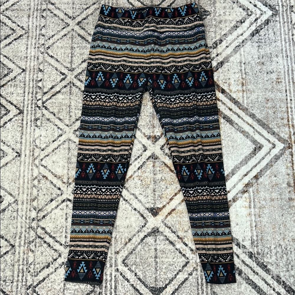 LuLaRoe Blue and Black Leggings with Striking Pattern